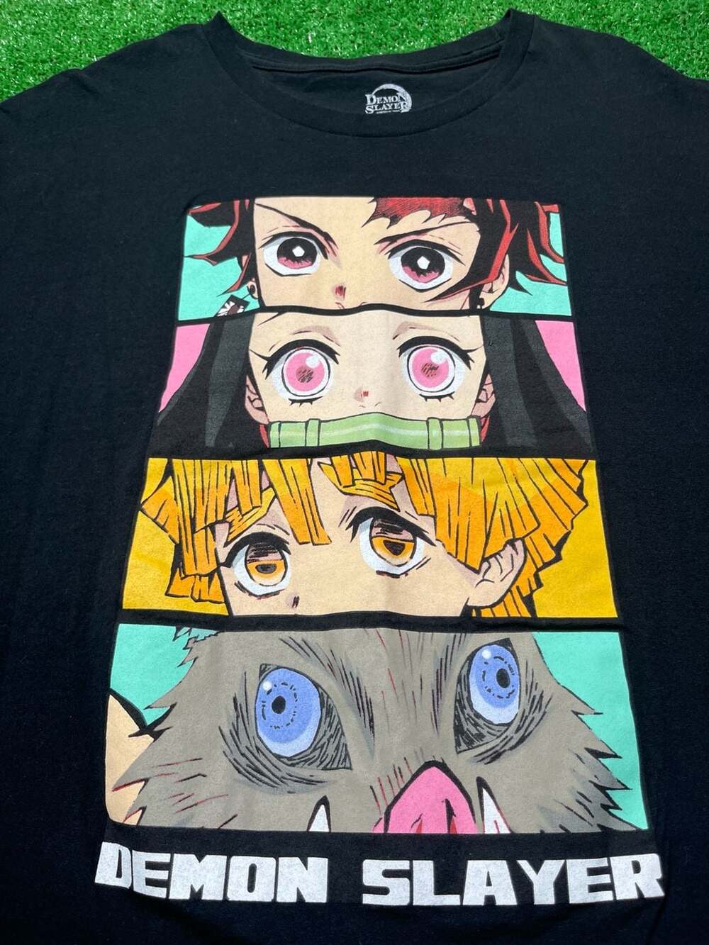 Demon Slayer Graphic T-Shirt Size XL Black Anime Character Eyes